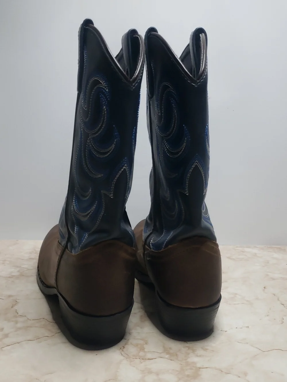 Cody James Western Boots - Brown Leather with Blue Shaft Youth Size 4